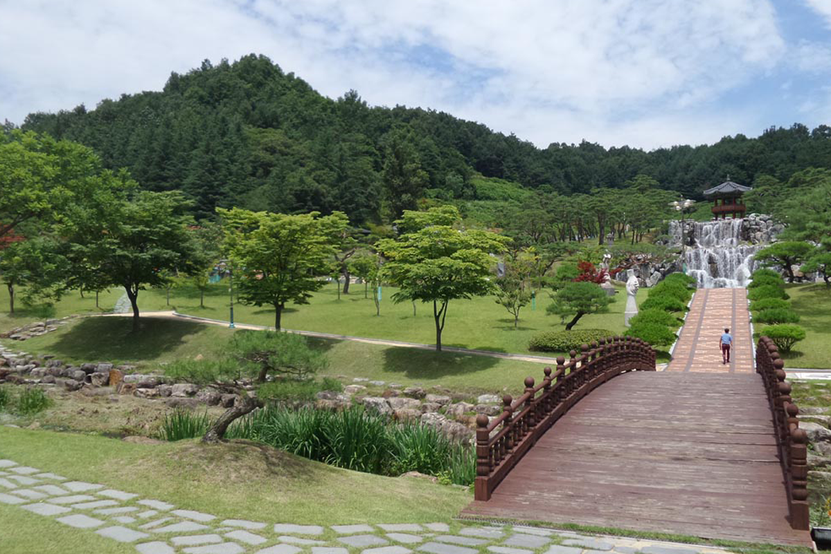 김천 직지문화공원 산책로